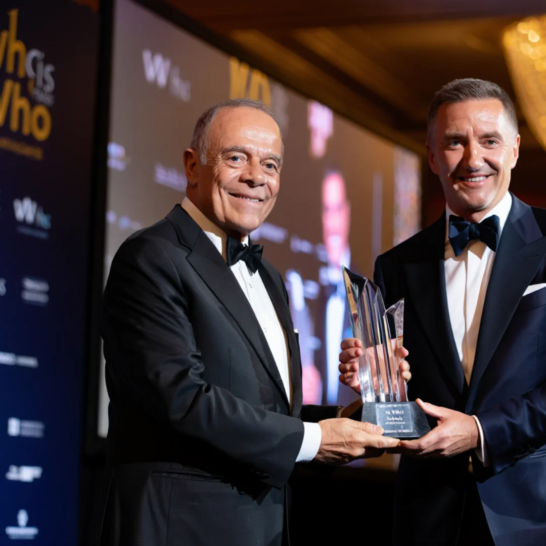 Los Premios WHO IS WHO: impulsando el emprendimiento juvenil